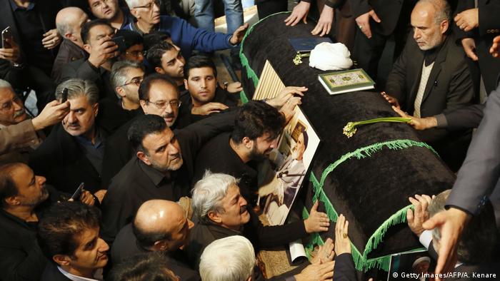Iran Trauerfeier Rafsandschani (Getty Images/AFP/A. Kenare)