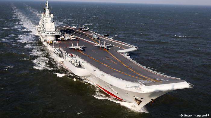 China Flugzeugträger Liaoning (Getty Images/AFP)