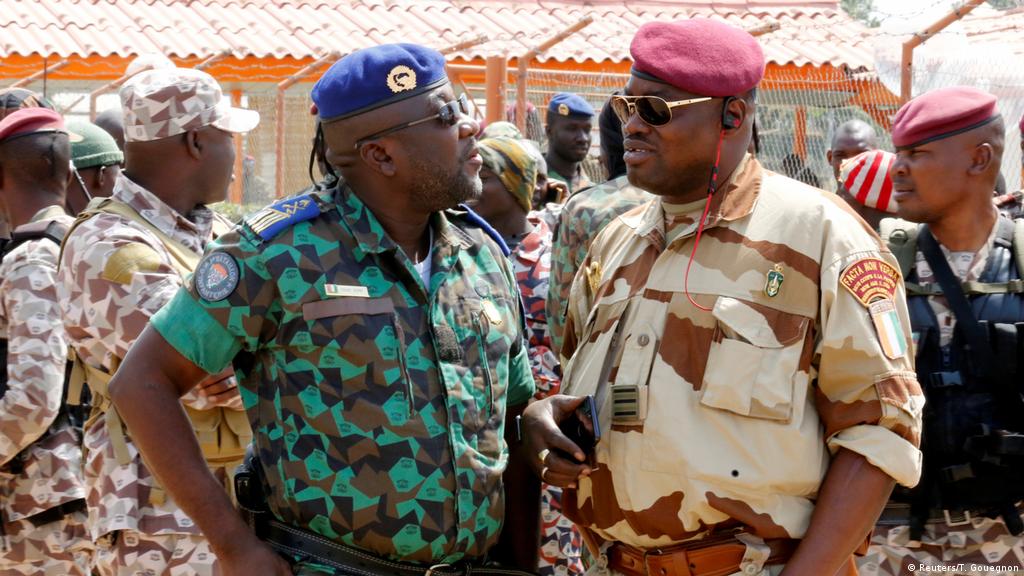 Costa de Marfil: acuerdo entre Gobierno y militares amotinados | El Mundo |  DW | 14.01.2017