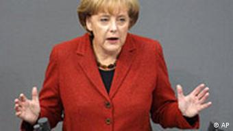 Deutschland Finanzkrise Rettungspaket Angela Merkel im Bundestag