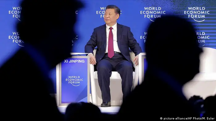 Schweiz Davos - Wordl Economic Forum mit Chinas Präsident Xi Jinping