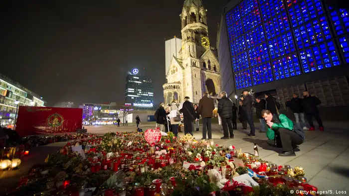 Deutschland Berlin Nach Anschlag auf Weihnachtsmarkt
