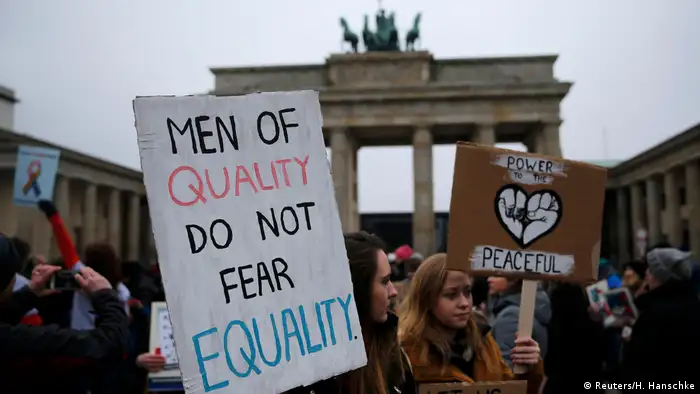Women's March in Berlin Deutschland (Reuters/H. Hanschke)