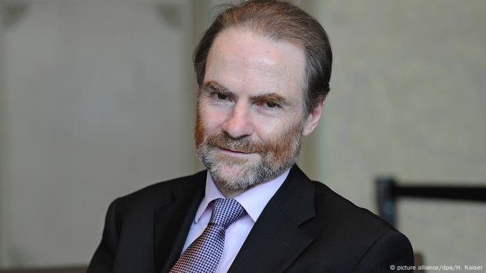 Timothy Garton Ash