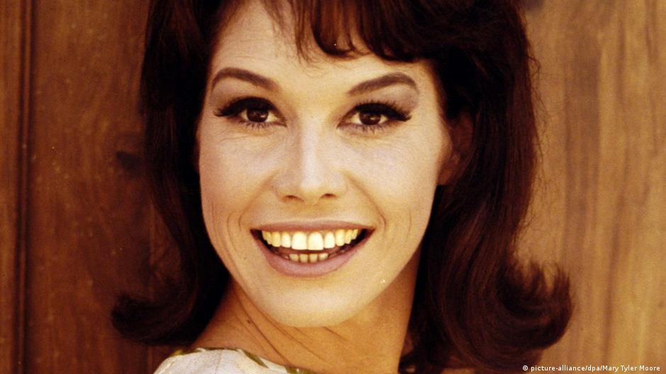 when did mary tyler moore die