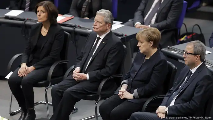 Deutschland Holocaust Gedenkstunde des deutschen Bundestages Malu Dreyer, Jaochim Gauck, Angela Merkel, Andreas Vosskuhle