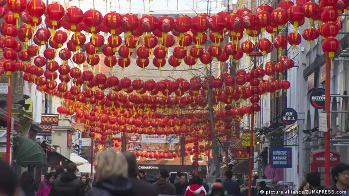 London China Town geschmückt für das Neue Jahr (picture alliance/ZUMAPRESS.com)