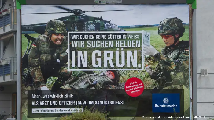 Symbolbild Bundeswehr | Werbeplakat Rekrutierung