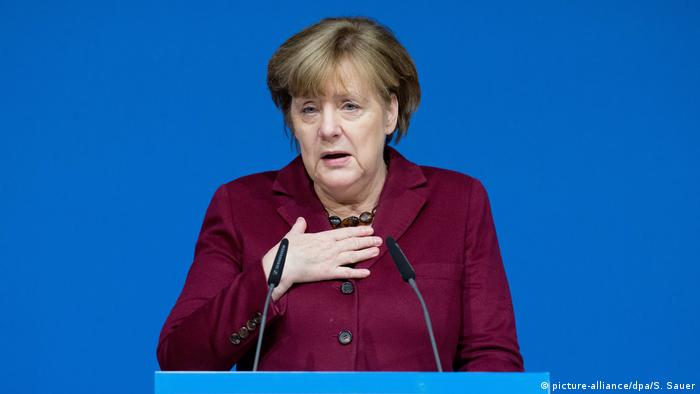 CDU Mecklenburg-Vorpommern Merkel als Direktkandidatin nominiert (picture-alliance/dpa/S. Sauer)