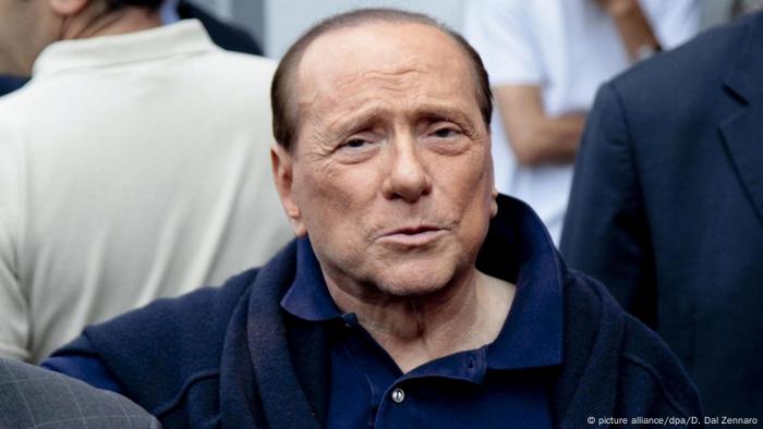 El paciente más famoso con COVID-19 en Italia en este momento: el ex primer ministro Silvio Berlusconi