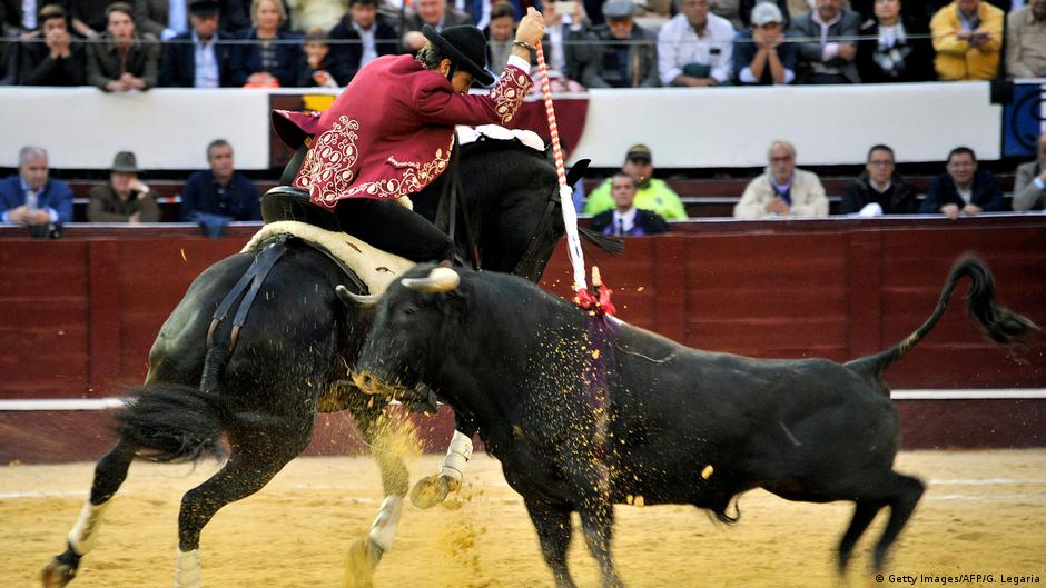 Por primera vez una alemana debutará como torera de rejoneo | Europa al día | DW - Vimarsana News