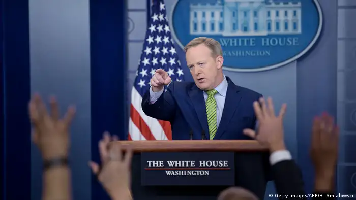 USA PK Sean Spicer Pressesprecher des Weißen Hauses (Getty Images/AFP/B. Smialowski)