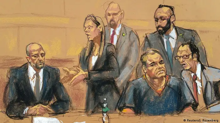 Vistiendo uniforme naranja de los reos, Joaquín El Chapo Guzmán compareció ante un juez en Nueva York, por segunda vez desde que el 19 de enero fue extraditado a Estados Unidos desde México. 03.02.2017