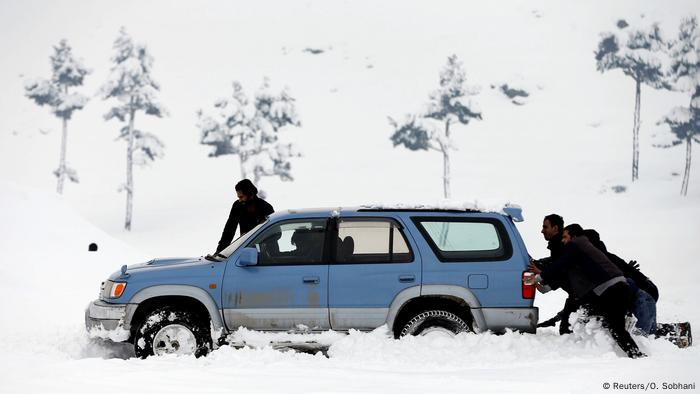 Afghanistan Winter & Schnee in Kabul | Auto, Verkehr Afghanistan Winter & Schnee in Kabul | Auto, Verkehr