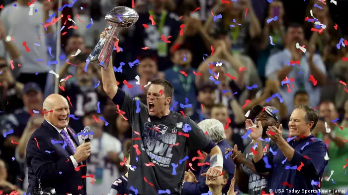 Tom Brady holt mit der nie dagewesenen Aufholjagd zum 34:28 seinen fünften Super-Bowl-Titel und festigt damit die Ausnahmestellung der Patriots. Das Team aus Foxborough, Massachusetts, ist derzeit das dominierende Team der NFL und wird aktuell auf einen Marktwert von 3,4 Milliarden Dollar gehandelt.
