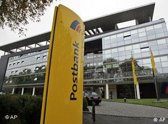 Deutsche Bank Gains Control Of Postbank Dw Learn German