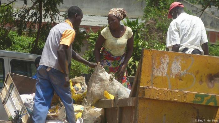 Africa's pressing need for waste management | NRS-Import | DW | 10.07.2017