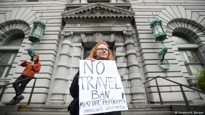 USA Protestieriende vor dem 9. US Berufungsgericht in San Francisco (Reuters/N. Berger)