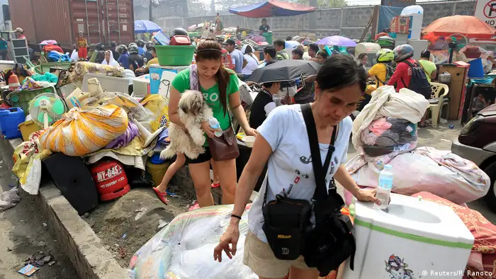 Philippinen Manila Großbrand Überlebende (Reuters/R. Ranoco)