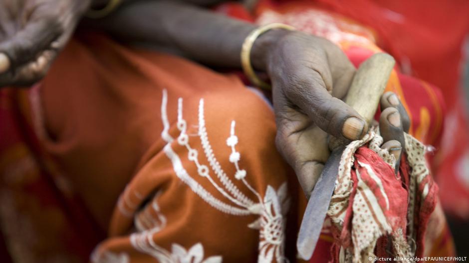 Where Does The Arab World Stand On Female Genital Mutilation Middle East News And Analysis Of Events In The Arab World Dw 06 02 2018