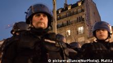 फ्रांस में छापे, 'हथियार बनाने वाली लैब' मिली