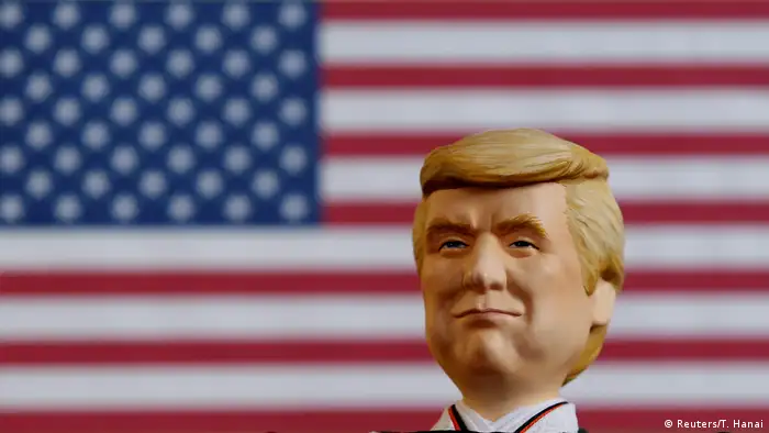 Japan Puppenhersteller Kyugetsu Inc - Puppe von Donald Trump