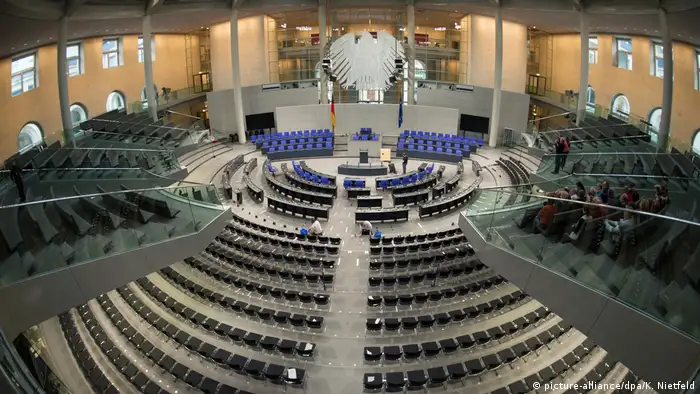 Im Reichstag wird gearbeitet