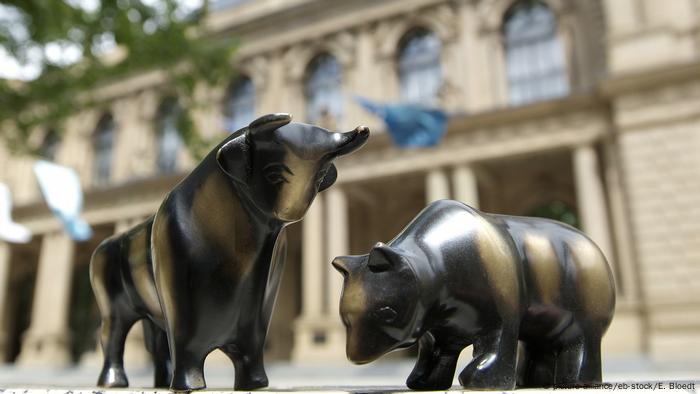 La Comisión Europea vetó la fusión entre el grupo London Stock Exchange (LSE), gestor de la Bolsa de Londres, y la Deutsche Börse alemana, gestora de la bolsa de Fráncfort del Meno. 29.03.2017