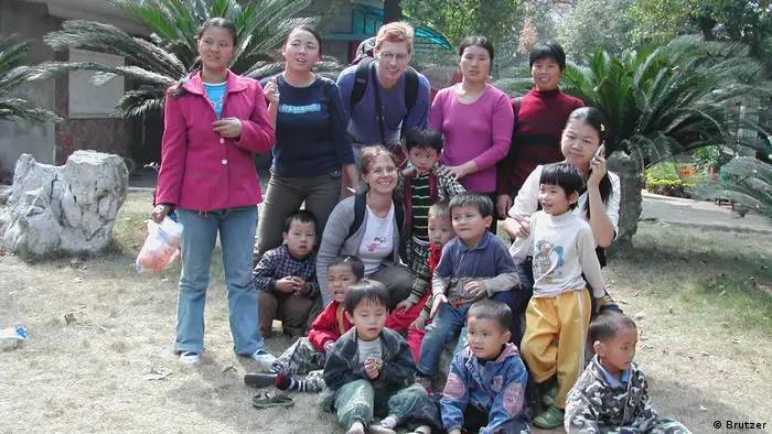 China Dorothree und Uwe Brutzer helfen taubstummen Kindern in China (Brutzer)