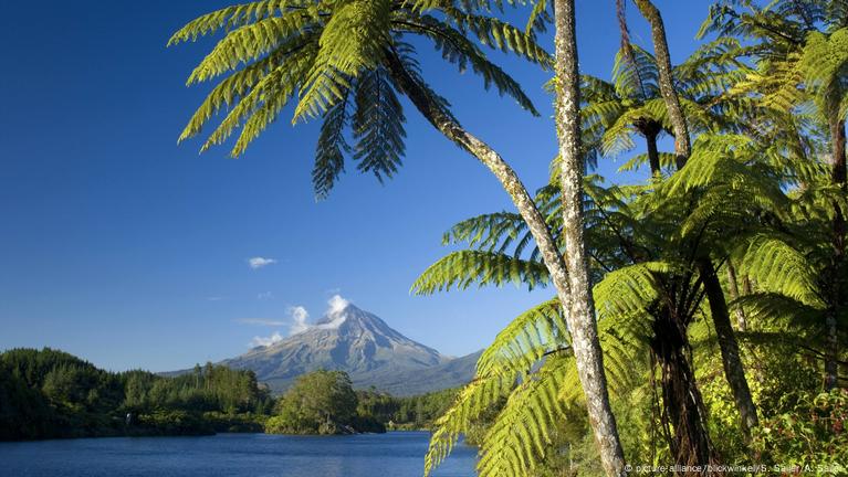 New Zealand's tourism boom faces backlash โ DW โ 02/22/2017