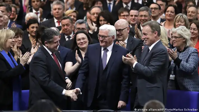 Berlin Wahl des Bundespräsidenten Frank-Walter Steinmeier (picture alliance/AP Photo/Markus Schreiber)