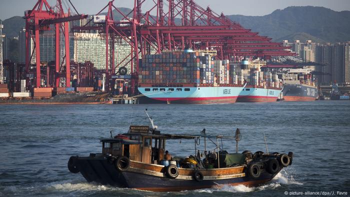 Containerhafen von Hongkong (picture-alliance/dpa/J. Favre)