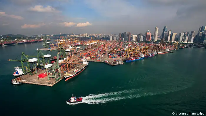 Containerhafen von Singapur (picture-alliance/dpa)