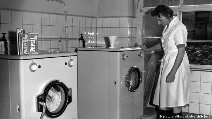 250 Jahre Waschmaschine DDR Wäscherei der Universität Jena (picture-alliance/Universität Jena)