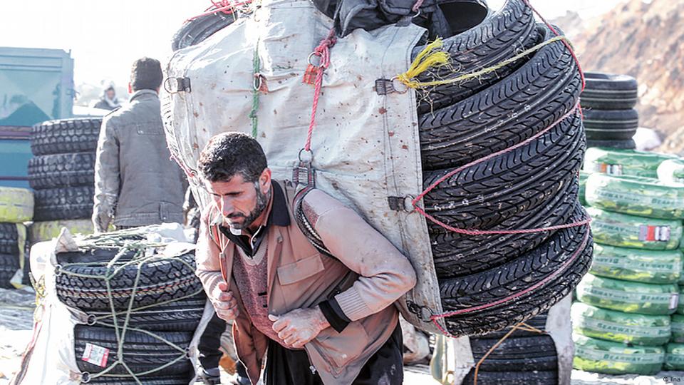 Kulbar – Träger im Irakisch-Iranischen Grenzgebiet