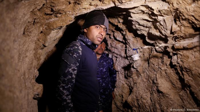 Irak Kampf um Mossul Polizisten im IS Tunnel (Reuters/Z. Bensemra)