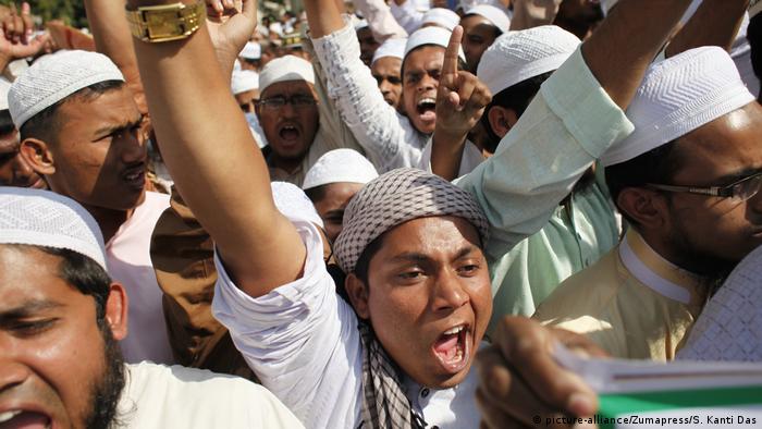 Bangladeshi Islamist protesters