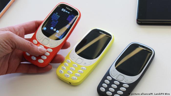 Новая модель Nokia 3310 на Всемирном мобильном конгрессе в Барселоне