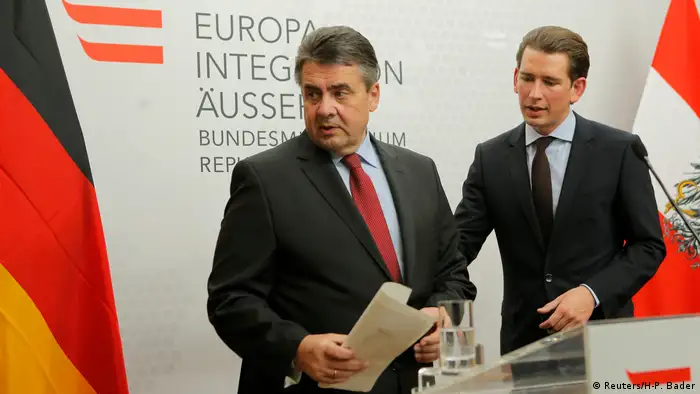 Österreich Sigmar Gabriel trifft Sebastian Kurz (Reuters/H-P. Bader)