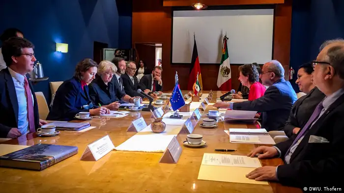 Mexiko Monika Grütters und Maria Cristina Garcia Cepeda (DW/U. Thofern)