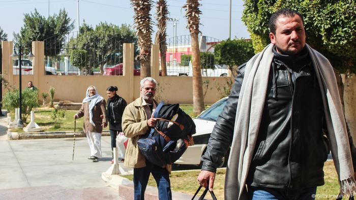 Ägypten Kopten fliehen nach Angriffe auf der Sinai Halbinsel (Getty Images/AFP)