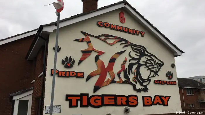 Poco más de 1,2 millones de norirlandeses están llamados hoy a las urnas para participar en elecciones autonómicas anticipadas convocadas tras el colapso del Gobierno de poder compartido entre protestantes y católicos.(2.03.2017)