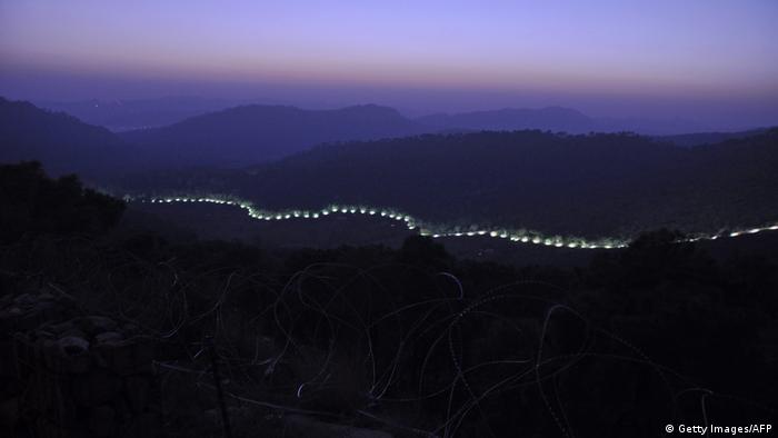 Демаркационная линия на границе Индии и Пакистана в штате Кашмир