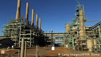 La production pétrolière libyenne accuse une baisse drastique en raison du long conflit 