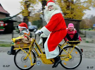会骑车的圣诞老人