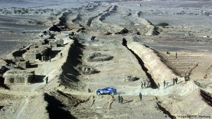 في نهاية الثمانينات أنهى المغرب تشييد الجدار الرملي العازل في الصحراء الغربية 