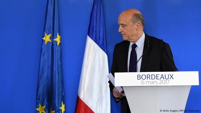 Frankreich PK Alain Juppé (Getty Images/AFP/M. Fedouach)