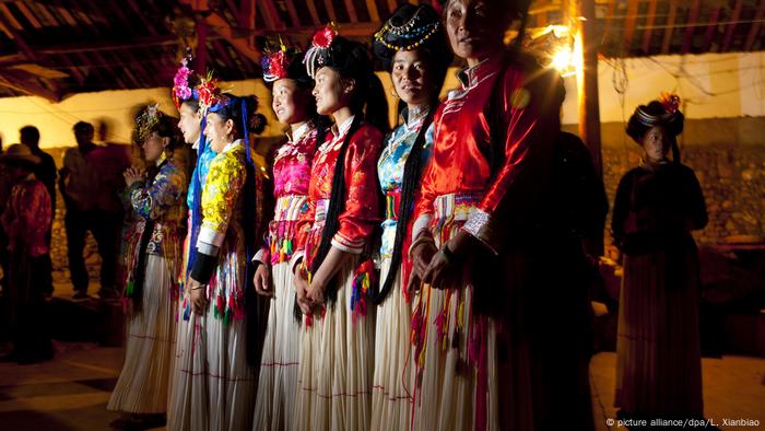 Mosuo Frauen China (picture alliance/dpa/L. Xianbiao)