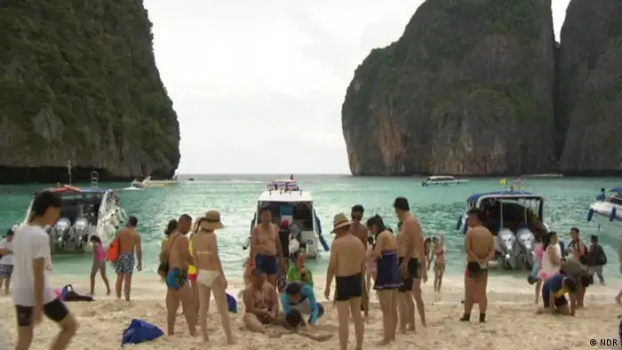 Chinesische Touristen auf Ko Phi Phi