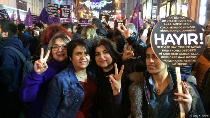 Türkei Istanbul Frauenmarsch 8 März